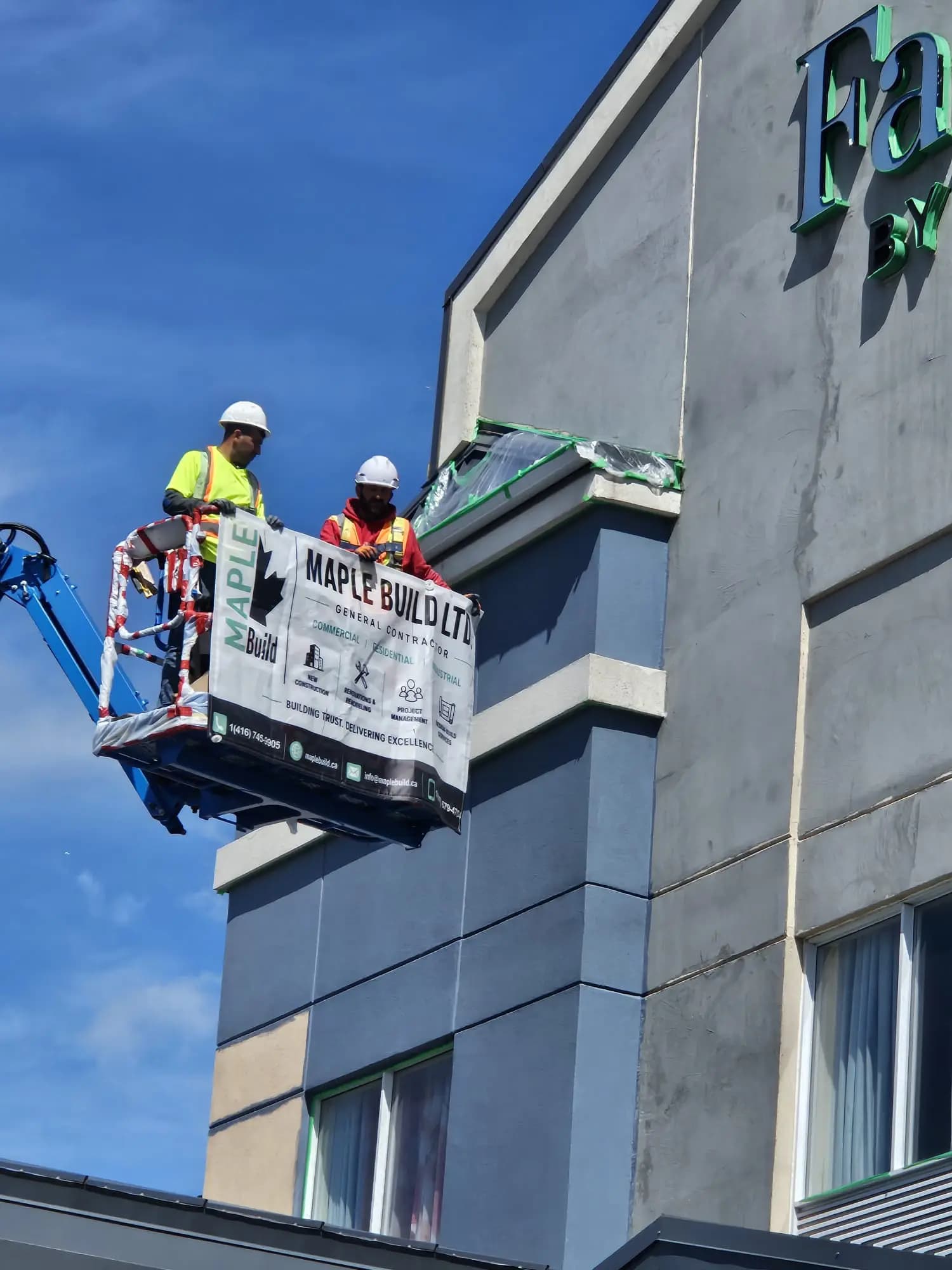 Fairfield by Marriott, Sault Ste. Marie — Crew at the signage tower on the front corner