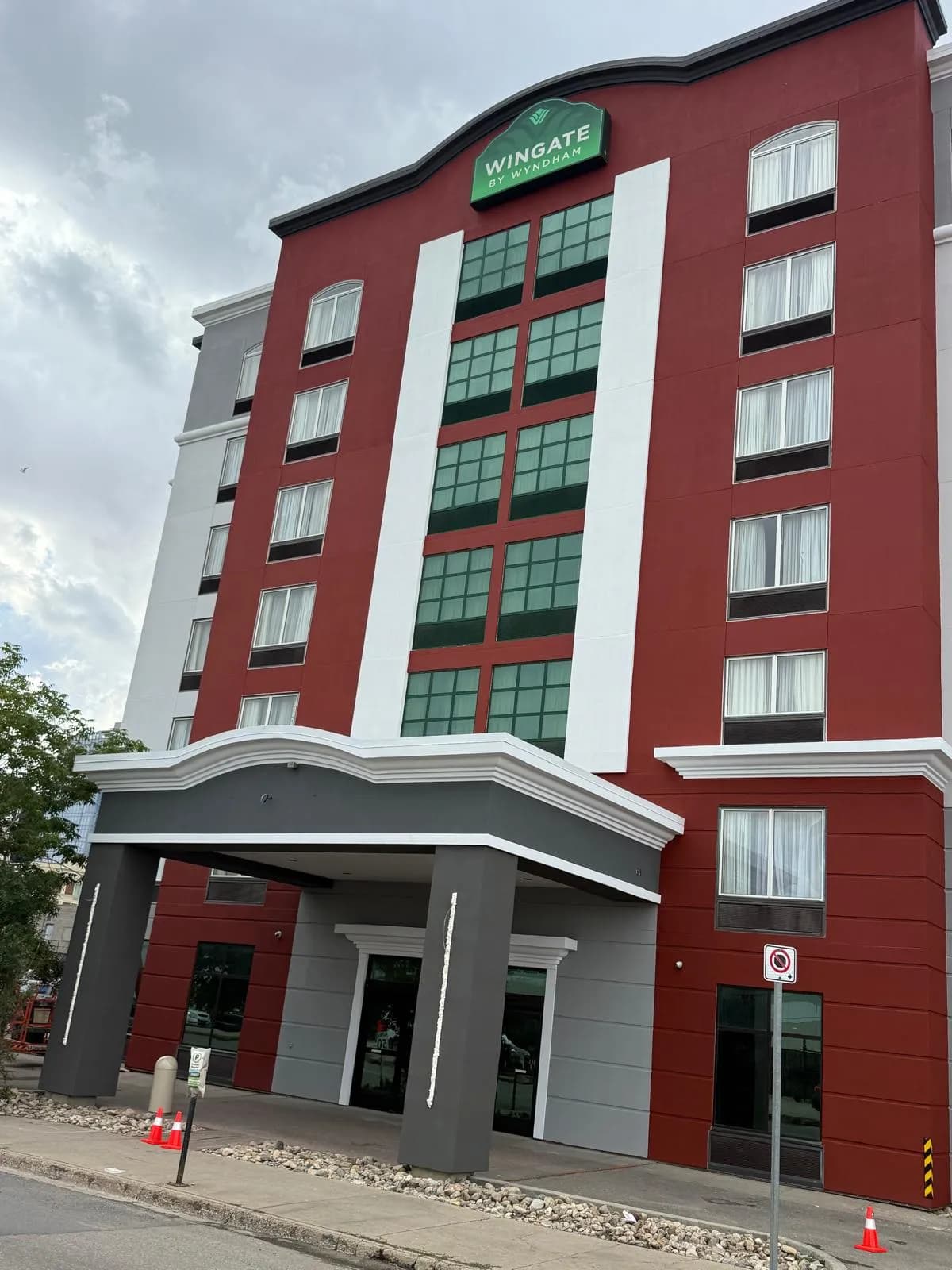 Wingate by Wyndham, Regina — Entrance tower and canopy after recoating